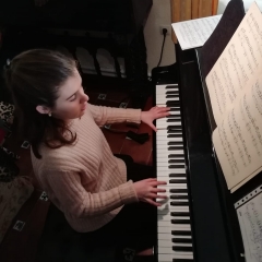 Foto de Victoria D., Profesores particulares de piano baratos en Láchar