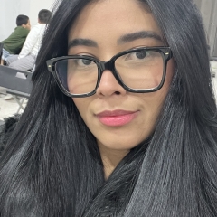 Foto de Kimberly M., Cuidadores de perros baratos en Villa del Prado