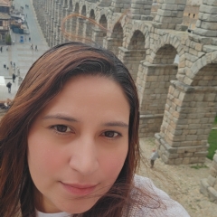 Foto de Yesenia M., Planchado a domicilio baratos en Parla