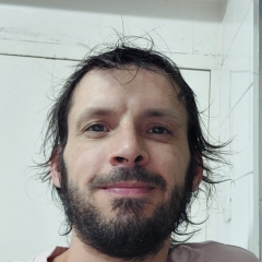 Foto de Aarón Benjamín Joel L., Persianistas baratos en Valencina de la Concepción