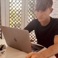 Foto de Ian E., Canguros y niñeras baratos en Sant Joan d'Alacant