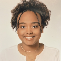 Foto de Jasmín Steysi M., Limpiadores de baños baratos en Siero