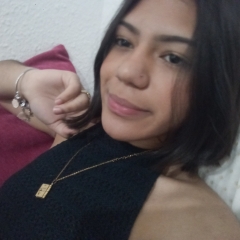 Foto de Dayesi L., Planchado a domicilio baratos en Santa Coloma de Gramenet