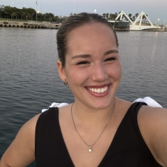 Foto de Nia Y., Profesores particulares de primaria y secundaria baratos en Saceruela