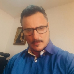 Raúl M.