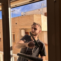 Foto de James D., Montador de muebles de jardin baratos en Liédena